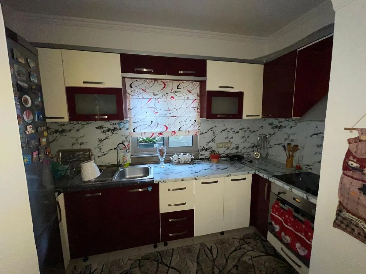 Saloon Apartment Tirana 0*,  Albania